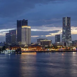 Hotell Apa & Yokohama Bay Tower, Yokohama (Kanagawa)